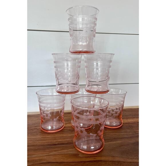 Pink Depression Juices Glasses Floral Etched Pattern (7) - Picture 6 of 10